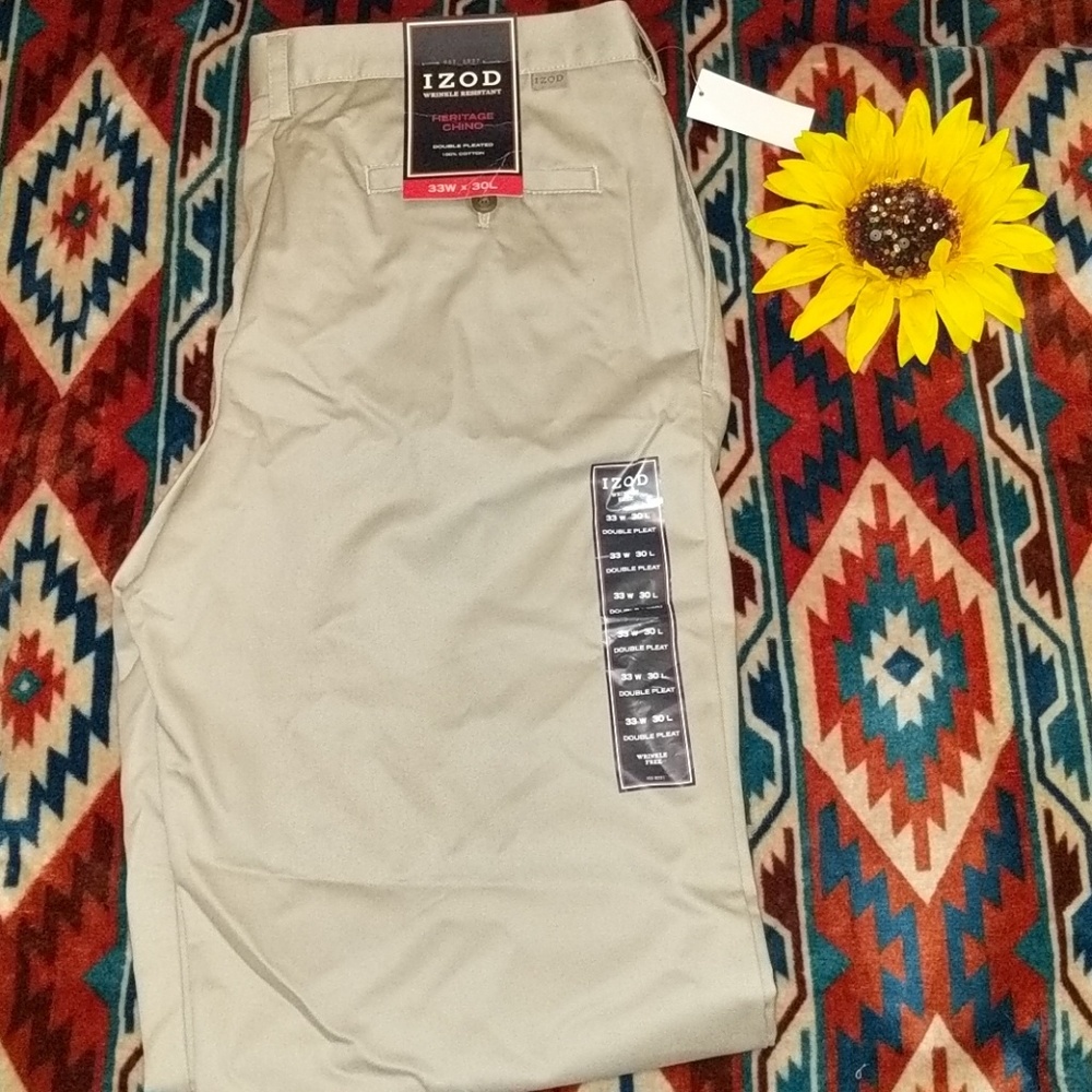 IZOD Chino